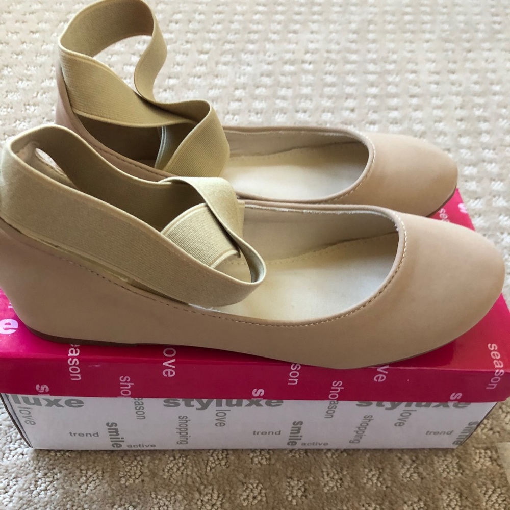 Girls Styluxe ballet style shoe